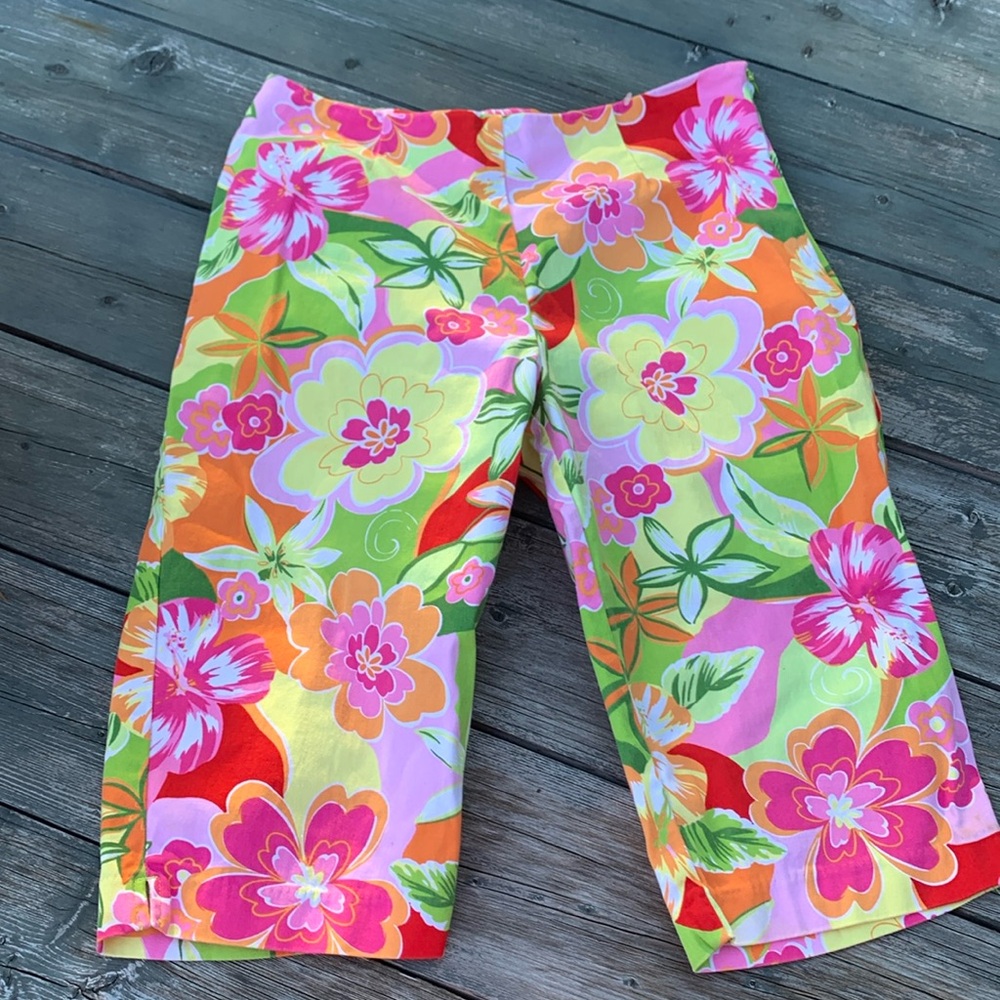 Flower Capris green and pink size 10